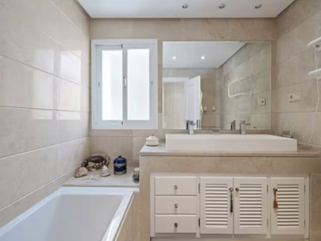 Penthouse in Estepona