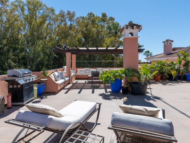 Penthouse in Estepona