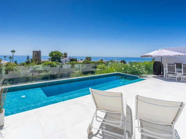 Villa avec 3 Chambres  à Estepona