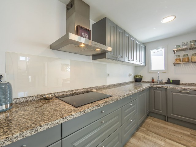 Villa avec 3 Chambres  à Estepona