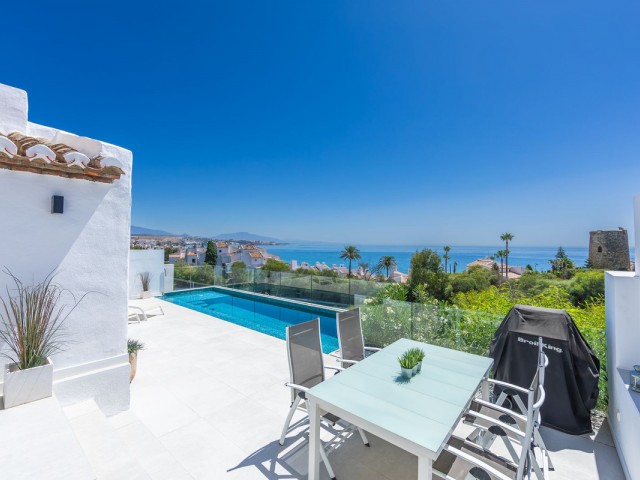 Villa avec 3 Chambres  à Estepona