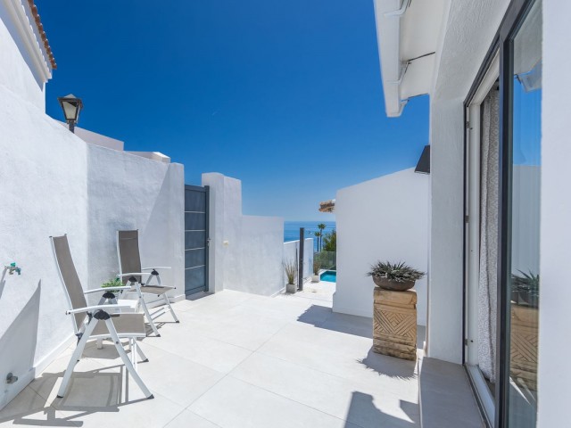 Villa avec 3 Chambres  à Estepona