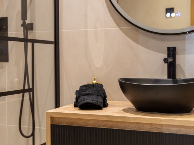 Maison mitoyenne avec 4 Chambres  à Estepona