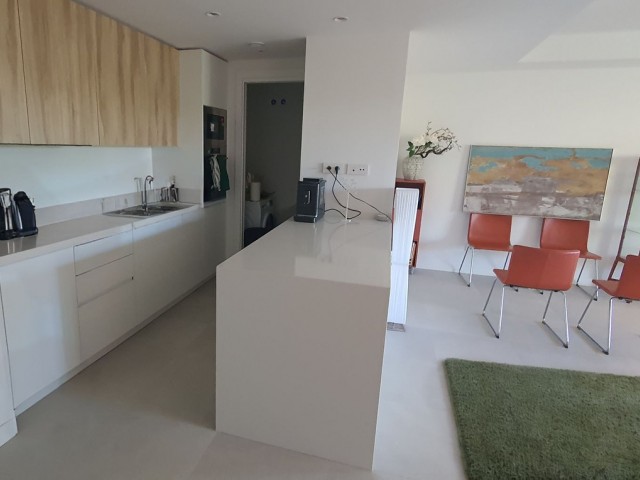2 Bedrooms Apartment in Estepona