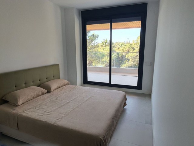 2 Bedrooms Apartment in Estepona