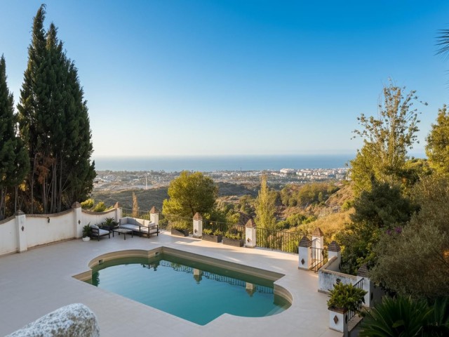 Villa con 8 Dormitorios  en Marbella