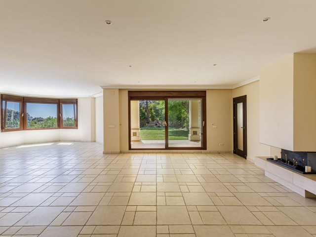 5 Bedrooms Villa in Los Arqueros