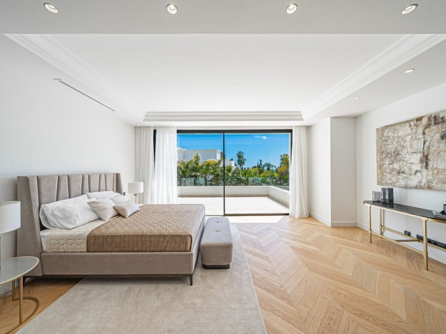 Villa con 5 Dormitorios  en Marbella