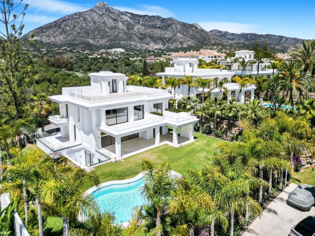 Villa con 5 Dormitorios  en Marbella