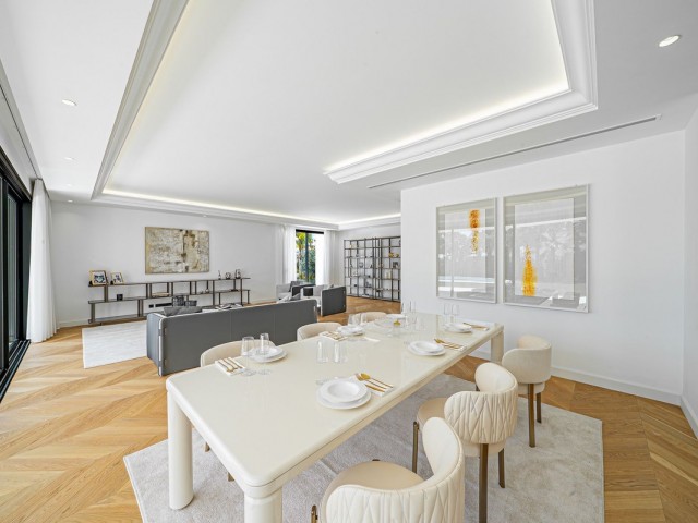 Villa con 5 Dormitorios  en Marbella