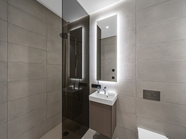 Villa con 5 Dormitorios  en Marbella