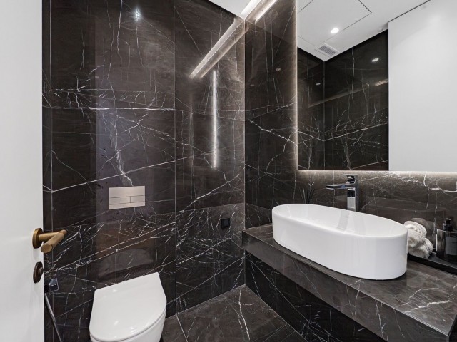 Villa con 5 Dormitorios  en Marbella