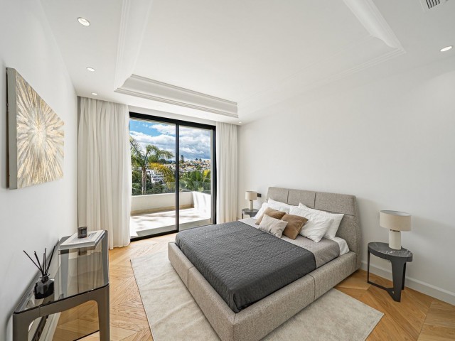 Villa con 5 Dormitorios  en Marbella