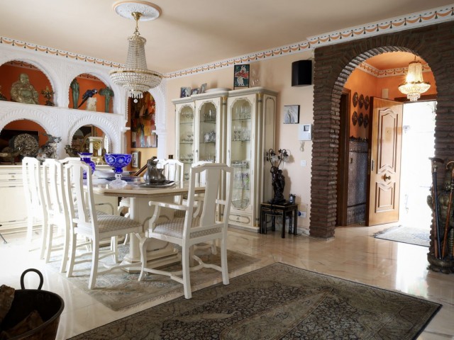 4 Schlafzimmer Villa in Torremuelle
