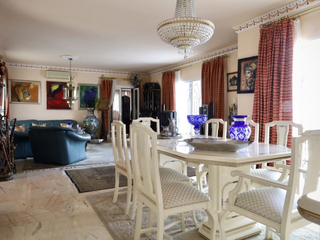 4 Schlafzimmer Villa in Torremuelle