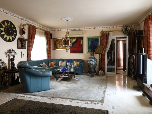 4 Schlafzimmer Villa in Torremuelle