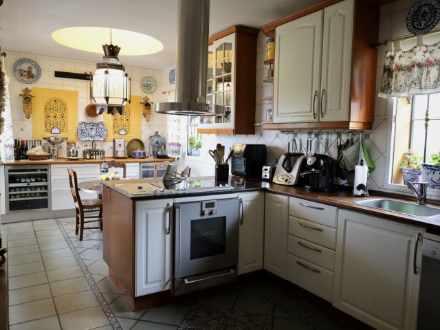 4 Schlafzimmer Villa in Torremuelle