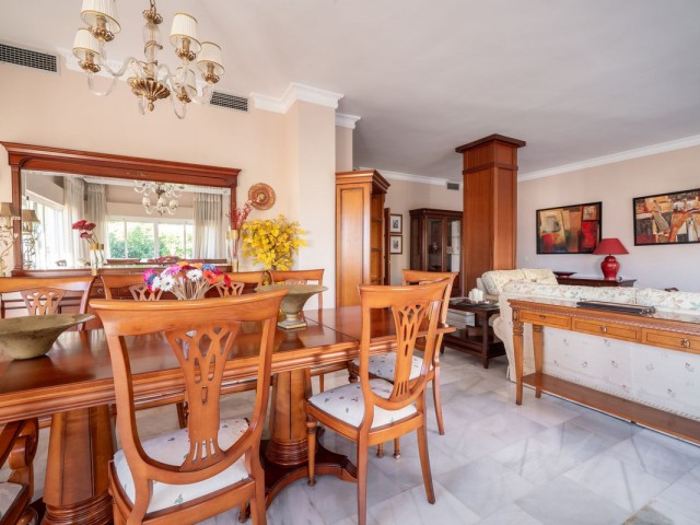 3 Makuuhuoneen Huoneisto Nueva Andalucía