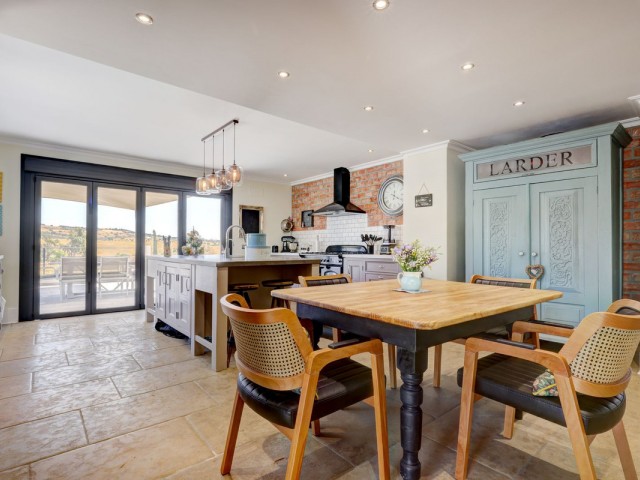 4 Schlafzimmer Villa in Casares