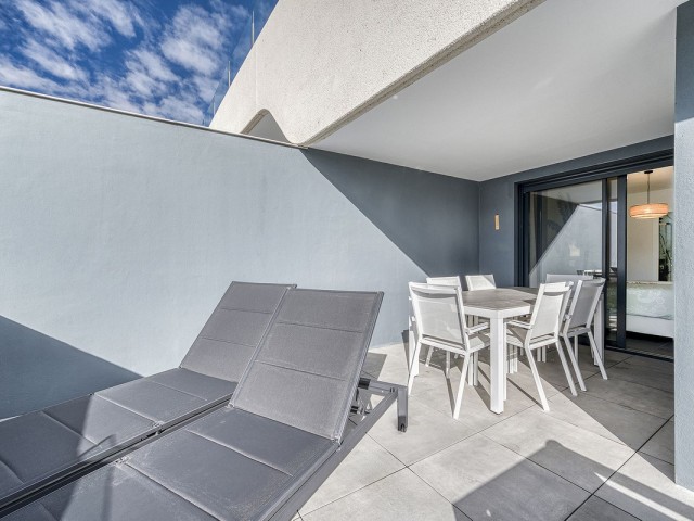 Apartamento con 2 Dormitorios  en Selwo