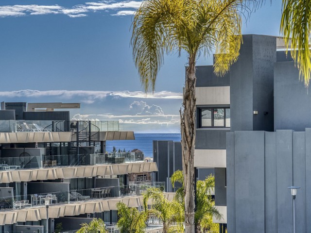 Apartamento con 2 Dormitorios  en Selwo