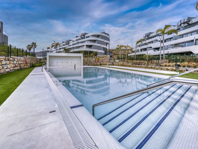 Apartamento con 2 Dormitorios  en Selwo