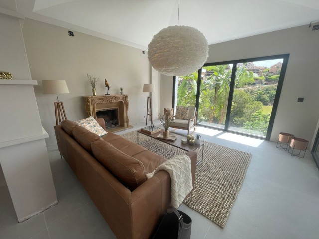 7 Sovrums Villa i Elviria