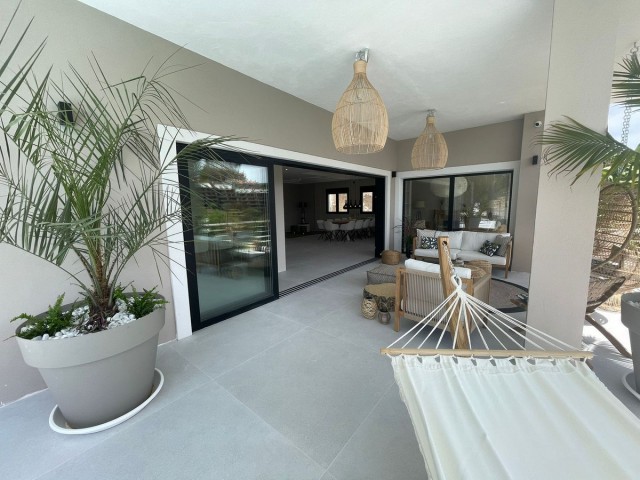 Villa avec 7 Chambres  à Elviria