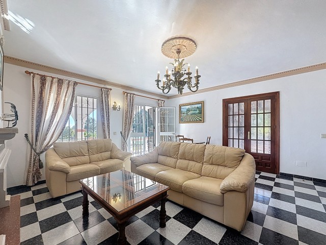 Commercial in Estepona