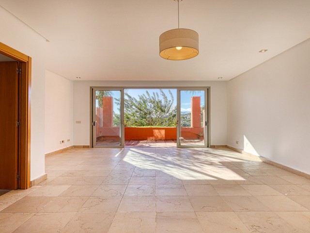 2 Bedrooms Townhouse in Manilva