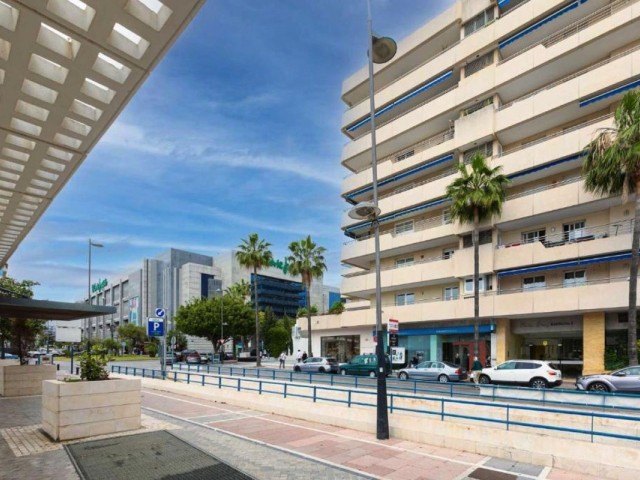 1 Bedrooms Apartment in Puerto Banús