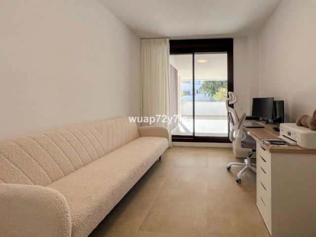 4 Bedrooms Apartment in Estepona