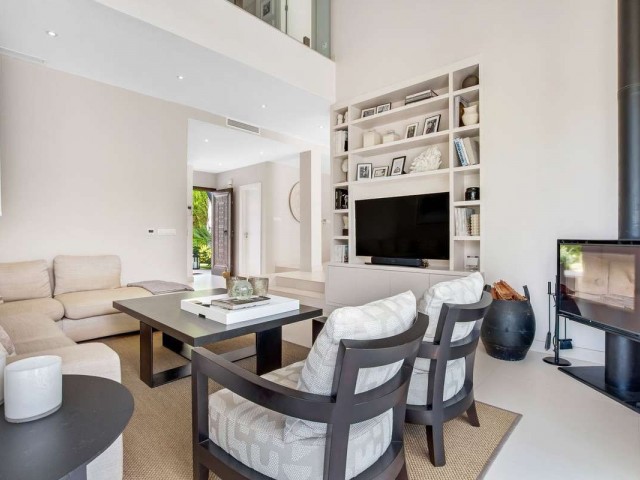 4 Bedrooms Villa in Nueva Andalucía