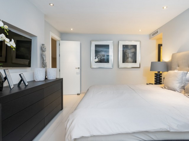 4 Bedrooms Villa in Nueva Andalucía