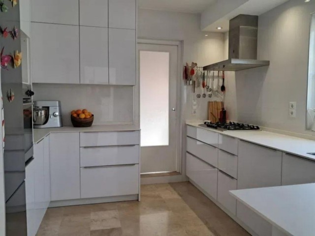 4 Bedrooms Townhouse in Estepona
