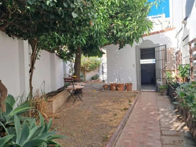 4 Bedrooms Townhouse in Estepona