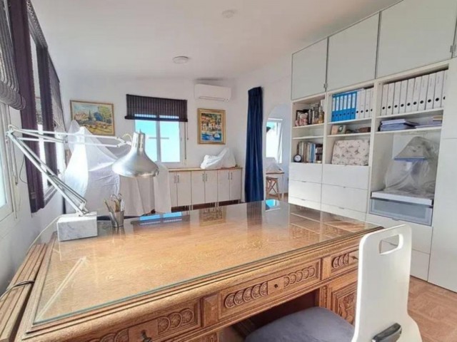 4 Bedrooms Townhouse in Estepona