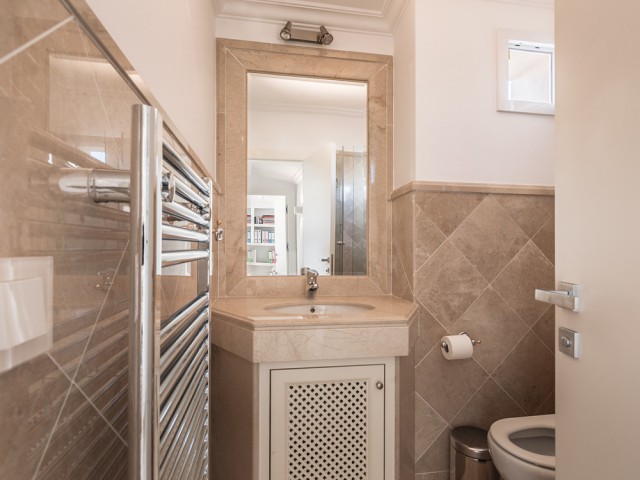 3 Bedrooms Apartment in Nueva Andalucía