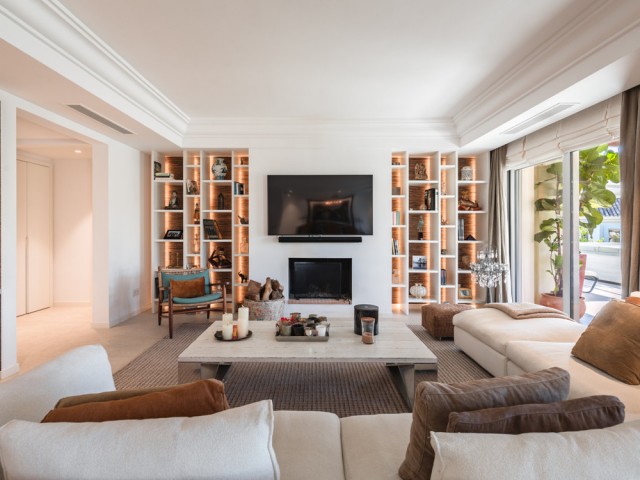 3 Bedrooms Apartment in Nueva Andalucía