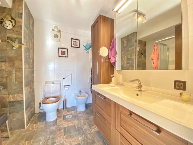 6 Makuuhuoneen Rivitalo Marbella