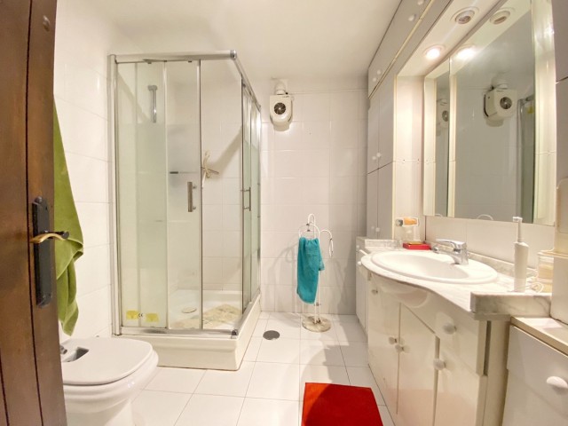 6 Makuuhuoneen Rivitalo Marbella