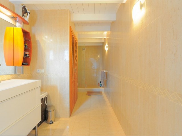 3 Makuuhuoneen Rivitalo Marbella