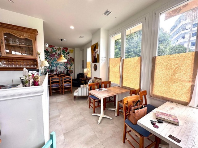 Liikekiinteistö Nueva Andalucía