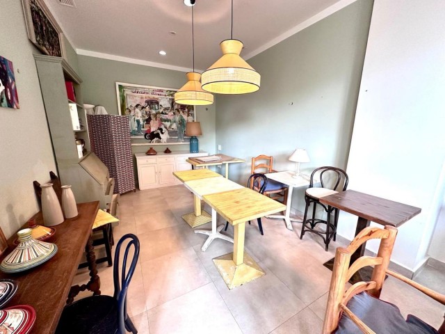 Liikekiinteistö Nueva Andalucía