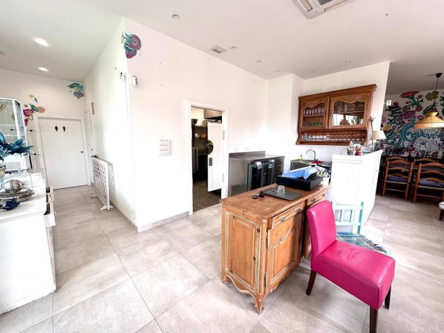 Liikekiinteistö Nueva Andalucía