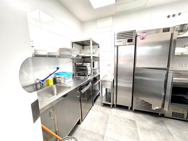 Liikekiinteistö Nueva Andalucía