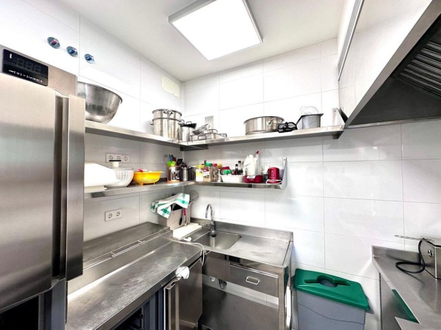 Liikekiinteistö Nueva Andalucía