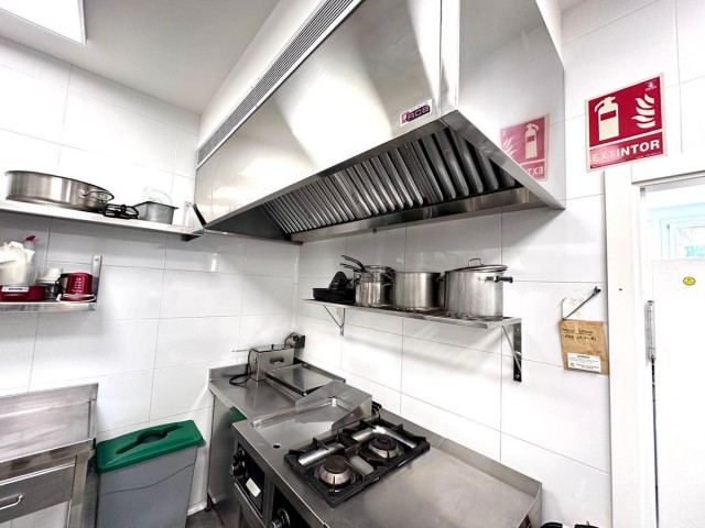 Liikekiinteistö Nueva Andalucía