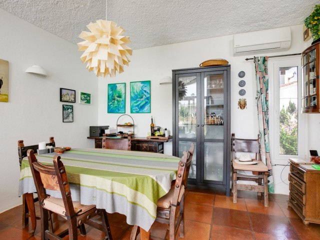 Villa con 3 Dormitorios  en Estepona