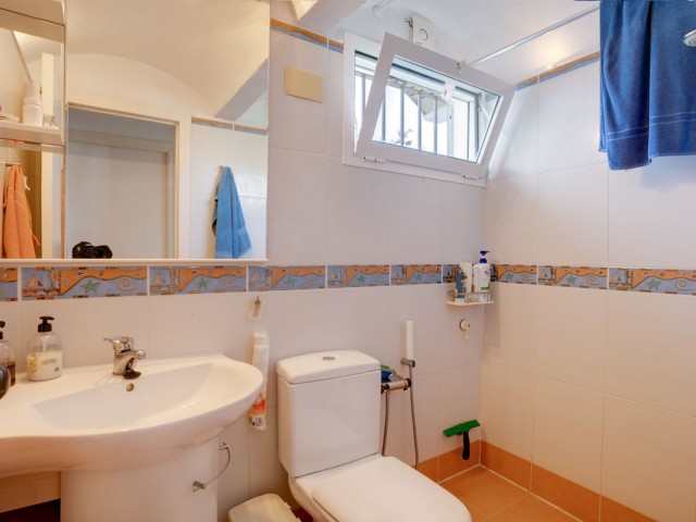 Villa con 3 Dormitorios  en Estepona